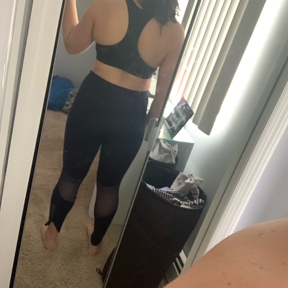 Victoria Secret Leggings - Picture 3 of 4